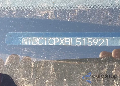 2011 Nissan Versa 1.8S z USA, uszkodzony, nr VIN 3N1BC1CPXBL515921